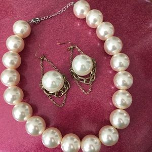 Faux huge pearl necklace and earrings